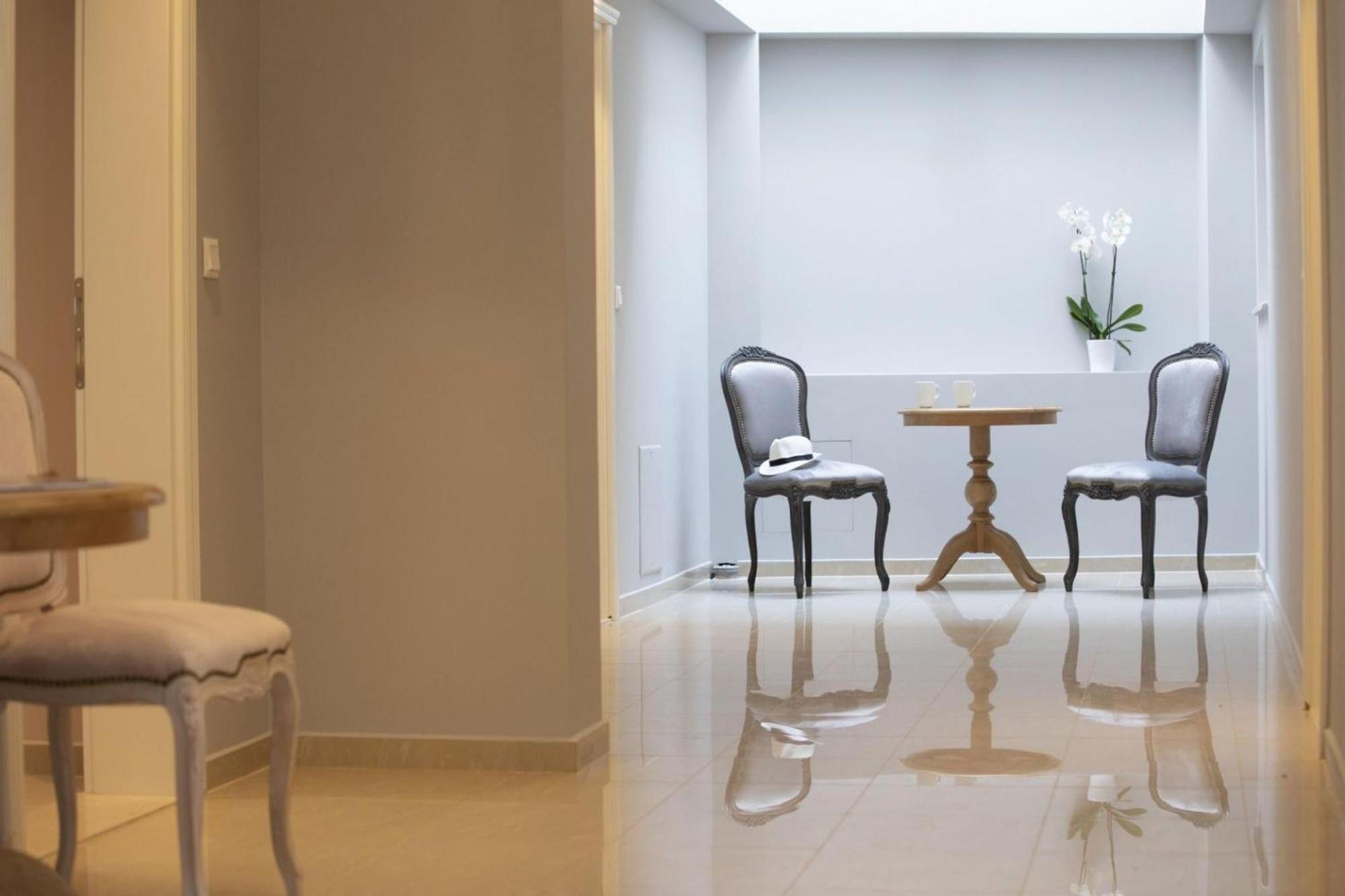 Vk Luxury Suites - Private Parking - Adults Only نيدري المظهر الخارجي الصورة