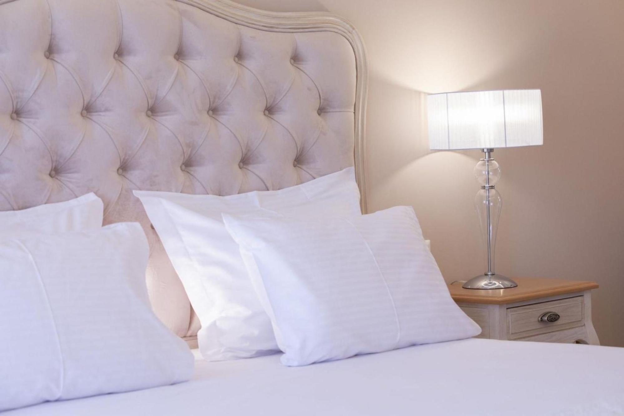 Vk Luxury Suites - Private Parking - Adults Only نيدري المظهر الخارجي الصورة