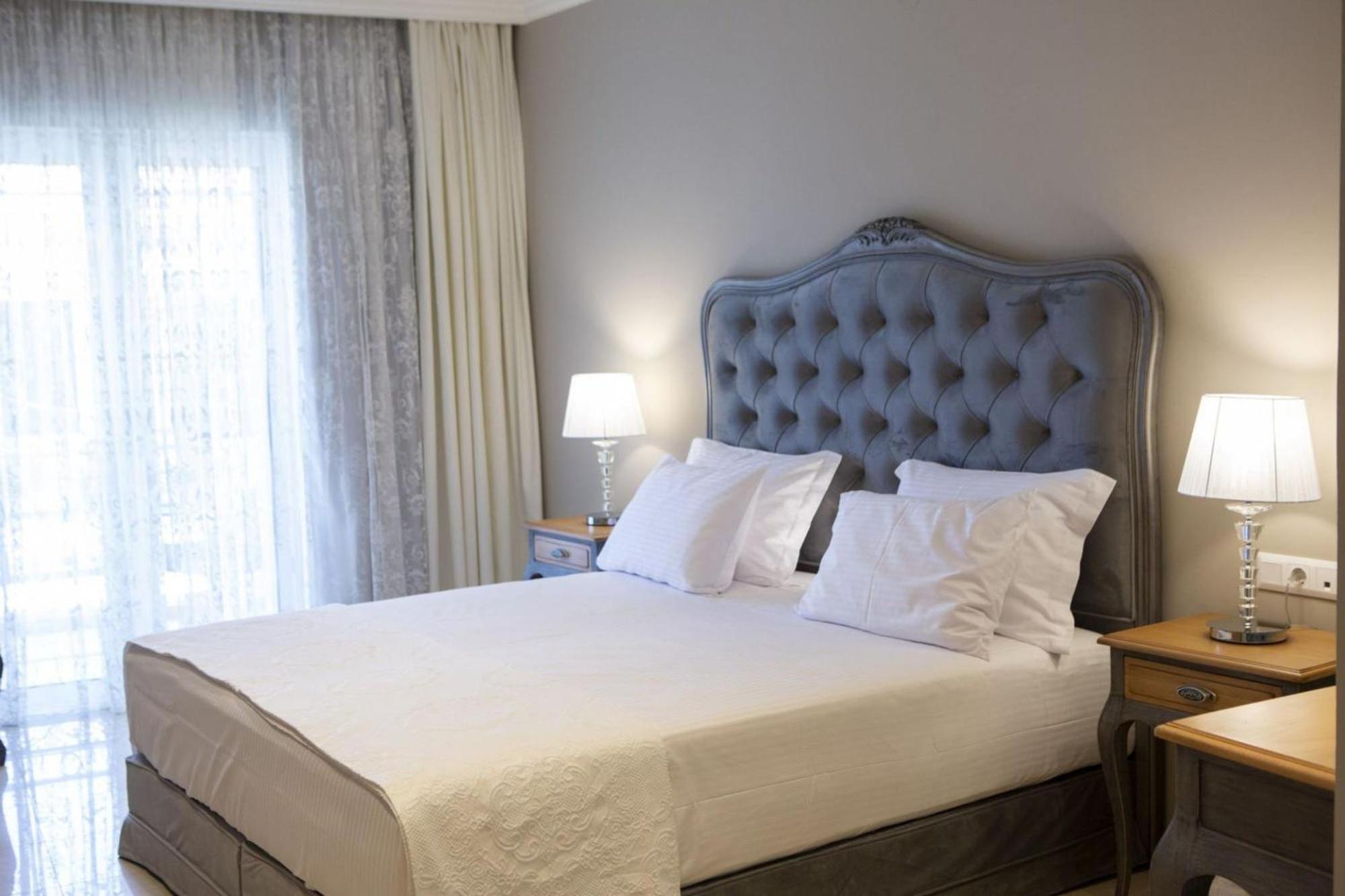 Vk Luxury Suites - Private Parking - Adults Only نيدري المظهر الخارجي الصورة